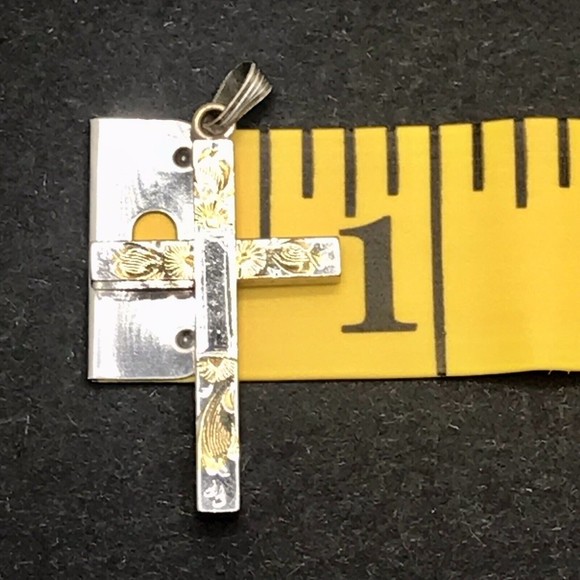 Vintage STURDY 12k Gold Filled Etched Fancy Cross Pendant Marked 1 1/8" - Picture 11 of 11